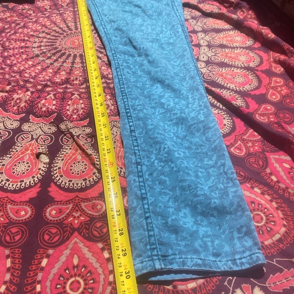 Calvin Klein Reversible Jeans Floral Leopard Print CK Straight Leg Pattern Denim - Picture 10 of 13